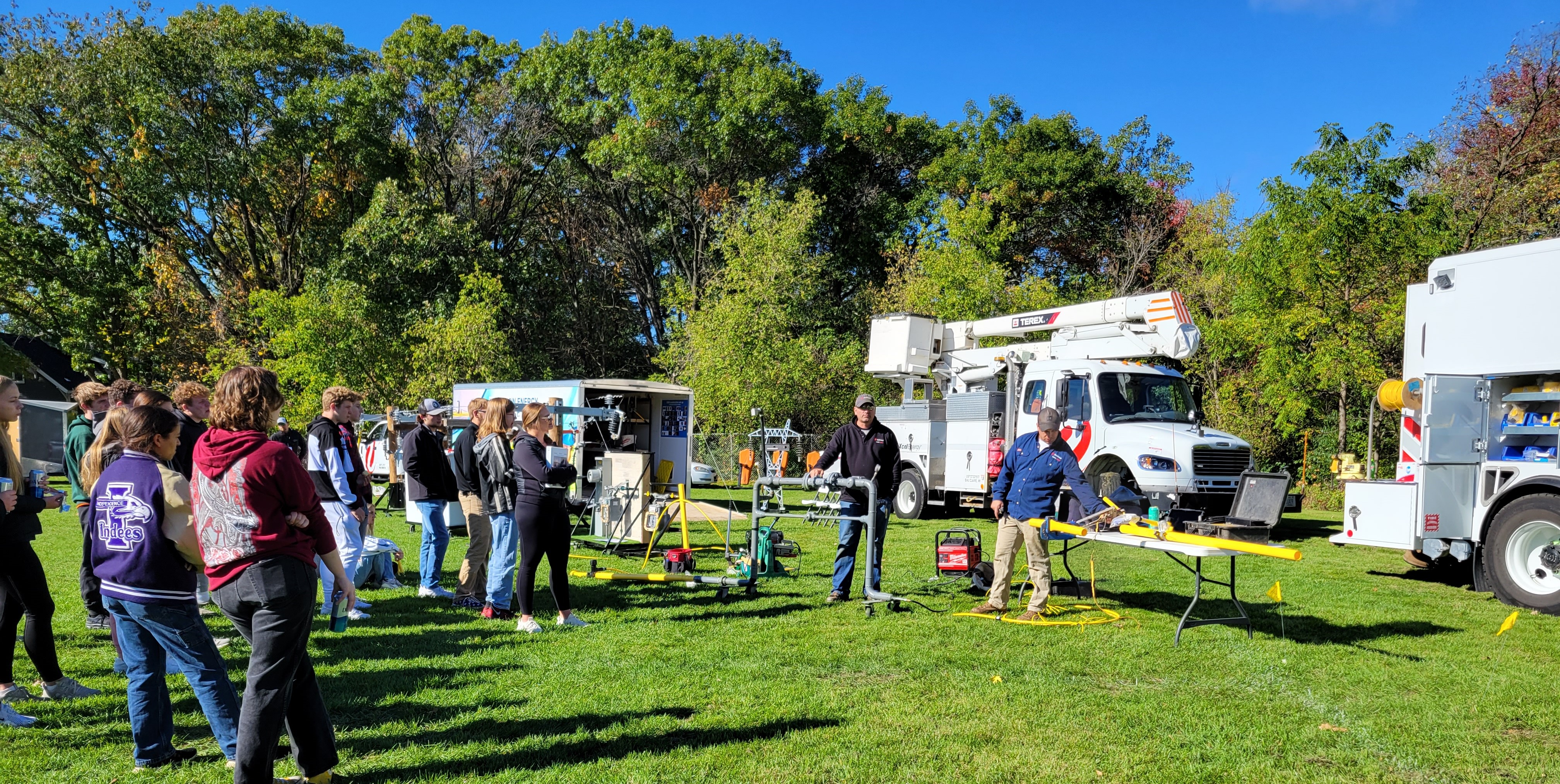 Demonstration of natural gas distribution by the Mobile Learning Lab at the Clean Energy Career Fair