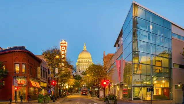 Image of the Madison, Wisconsin with City Hall in the background